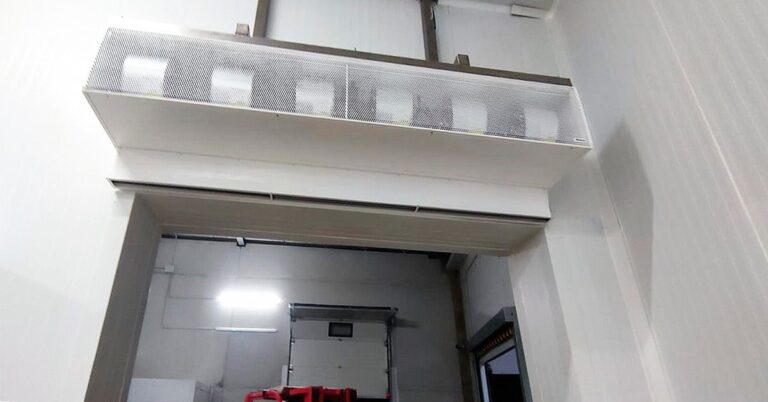 Cortinas de aire Fly KL Aintinsectos, ideales industria alimentaria